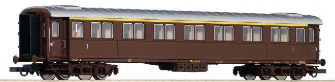 Passenger car 1st class<br /><a href='images/pictures/Roco/Roco-74380.jpg' target='_blank'>Full size image</a>